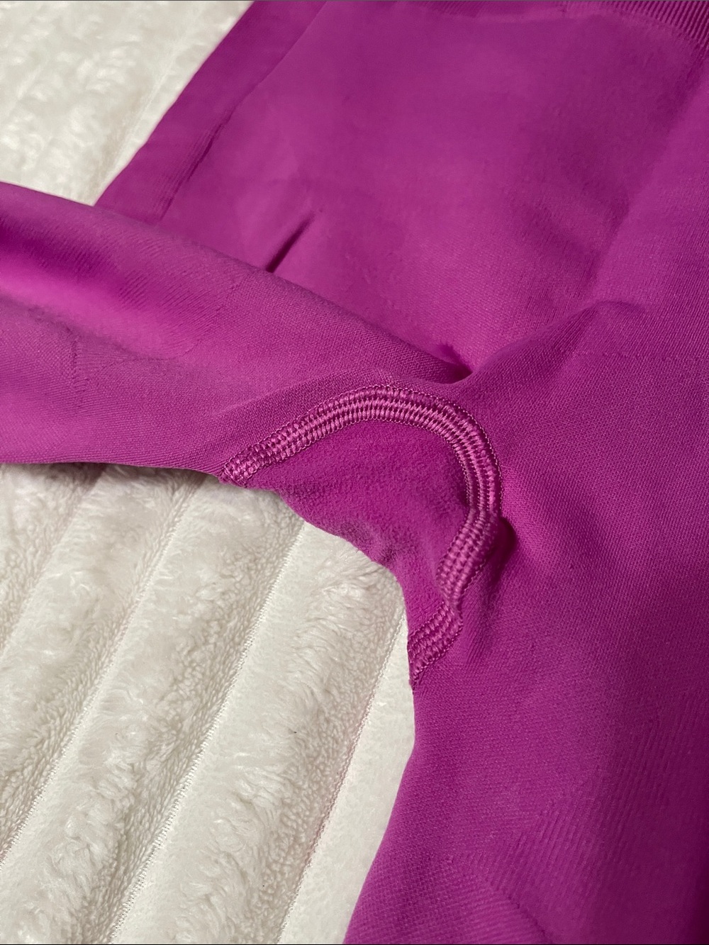 Lululemon Zone In Tight Tender | Size 4 ? - Picture 7 of 8